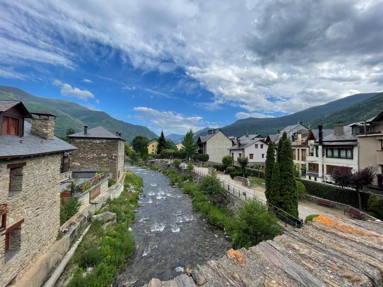 Bonic d´Àneu Esterri d'Àneu Exterior foto